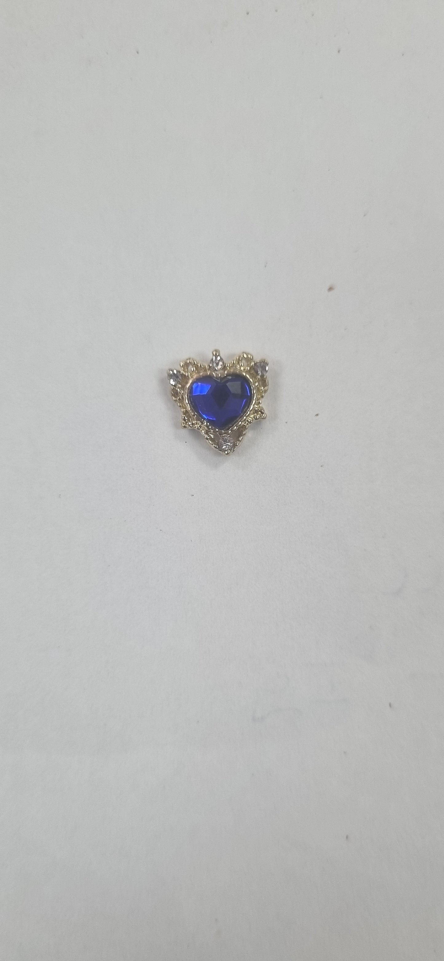 Adornos para uñas con forma de corazón