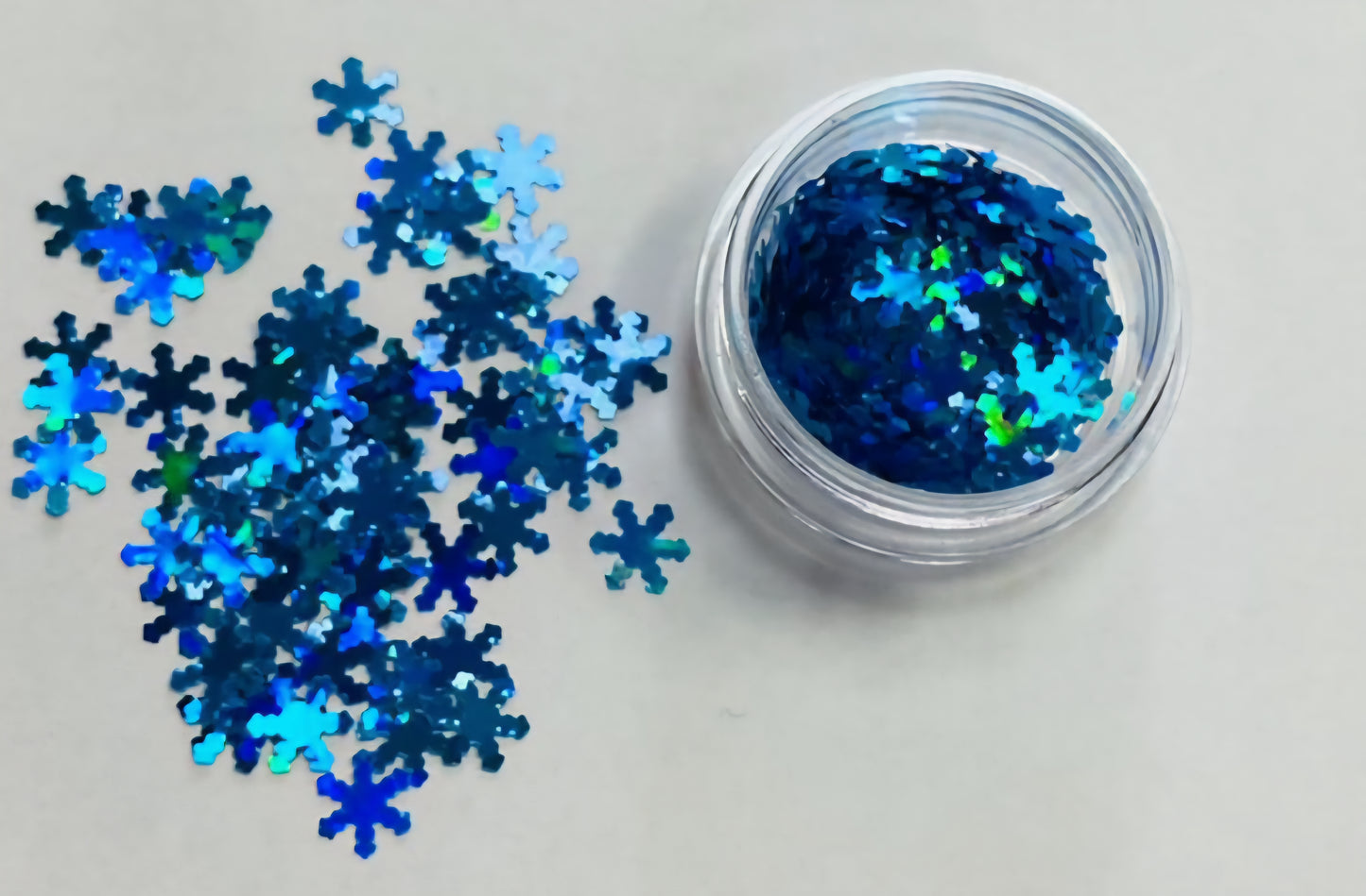 Snow Flakes Confetti