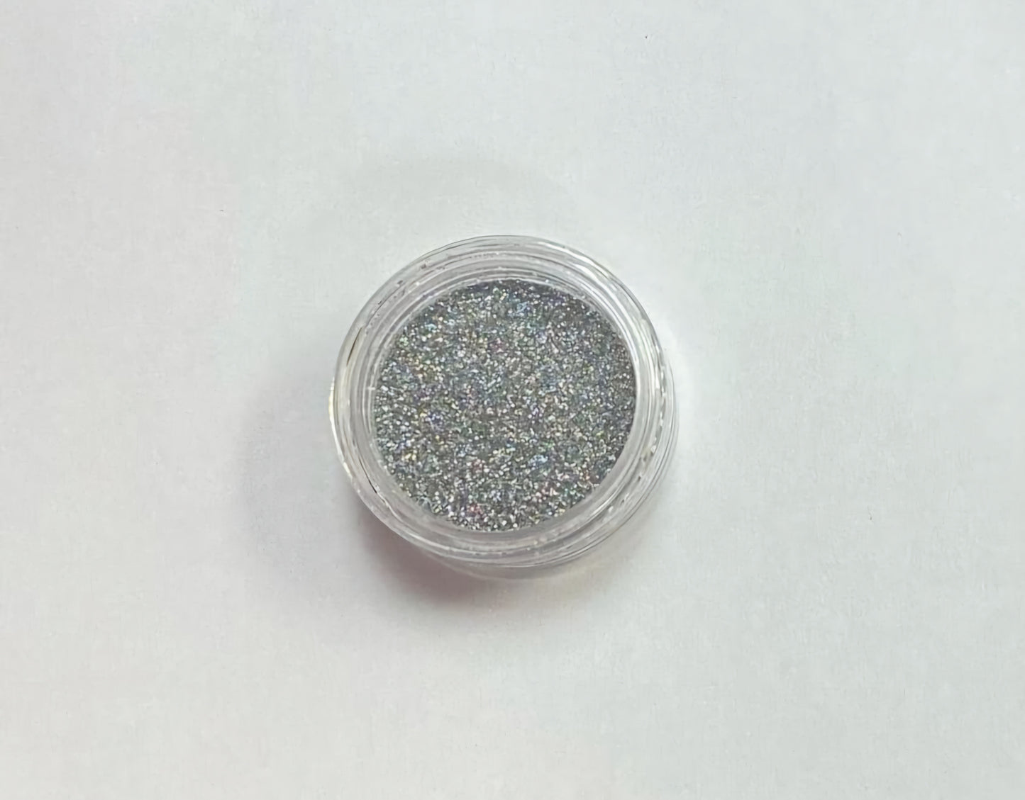 Arte de uñas con purpurina holográfica