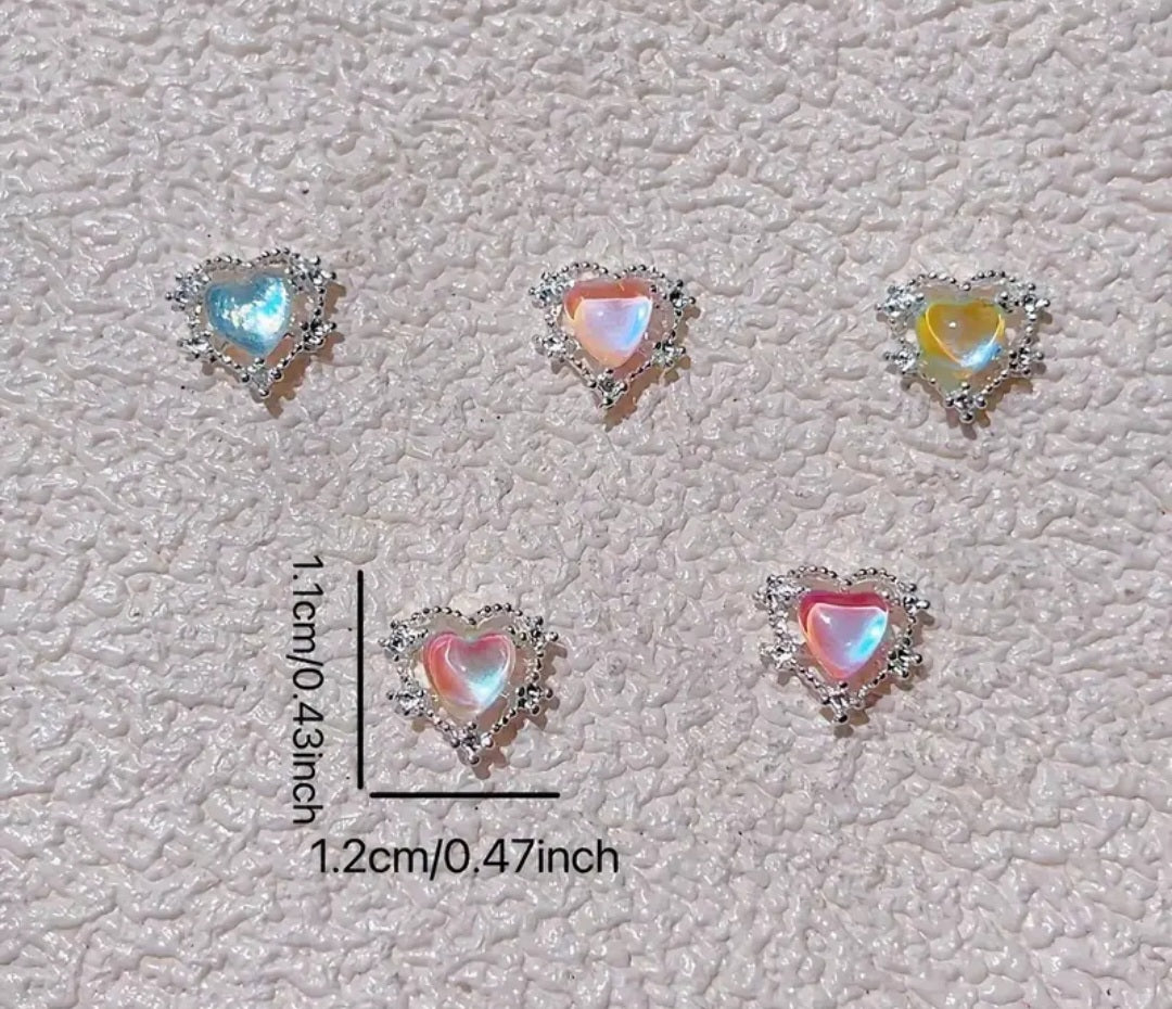 Adornos para uñas con forma de corazón