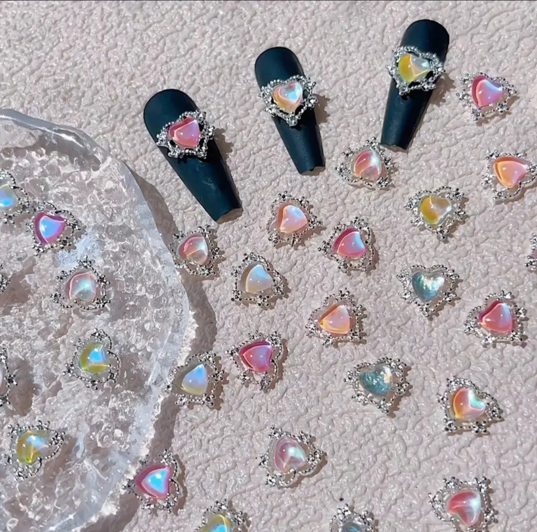 Adornos para uñas con forma de corazón